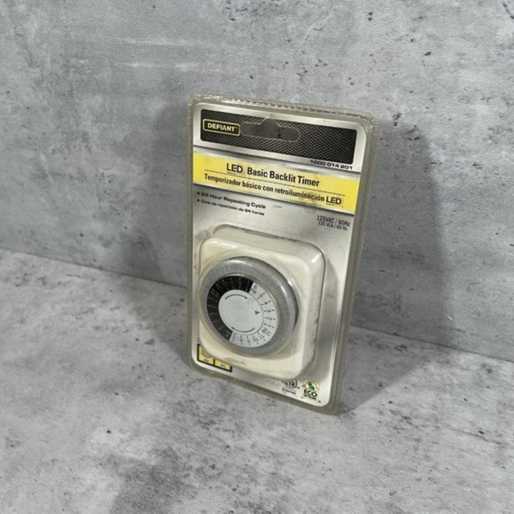 NEW Defiant LED Basic-Backlit Timer 24-Hour Repeating Cycle - Picture 1 of 3